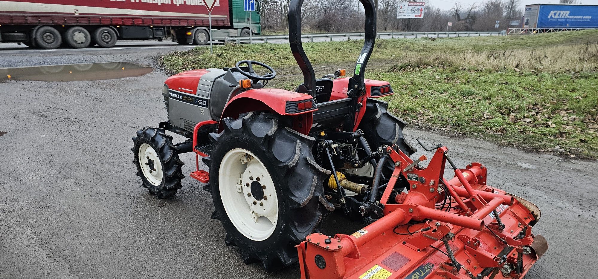Японський мнітрактор Трактор Yanmar RS 30