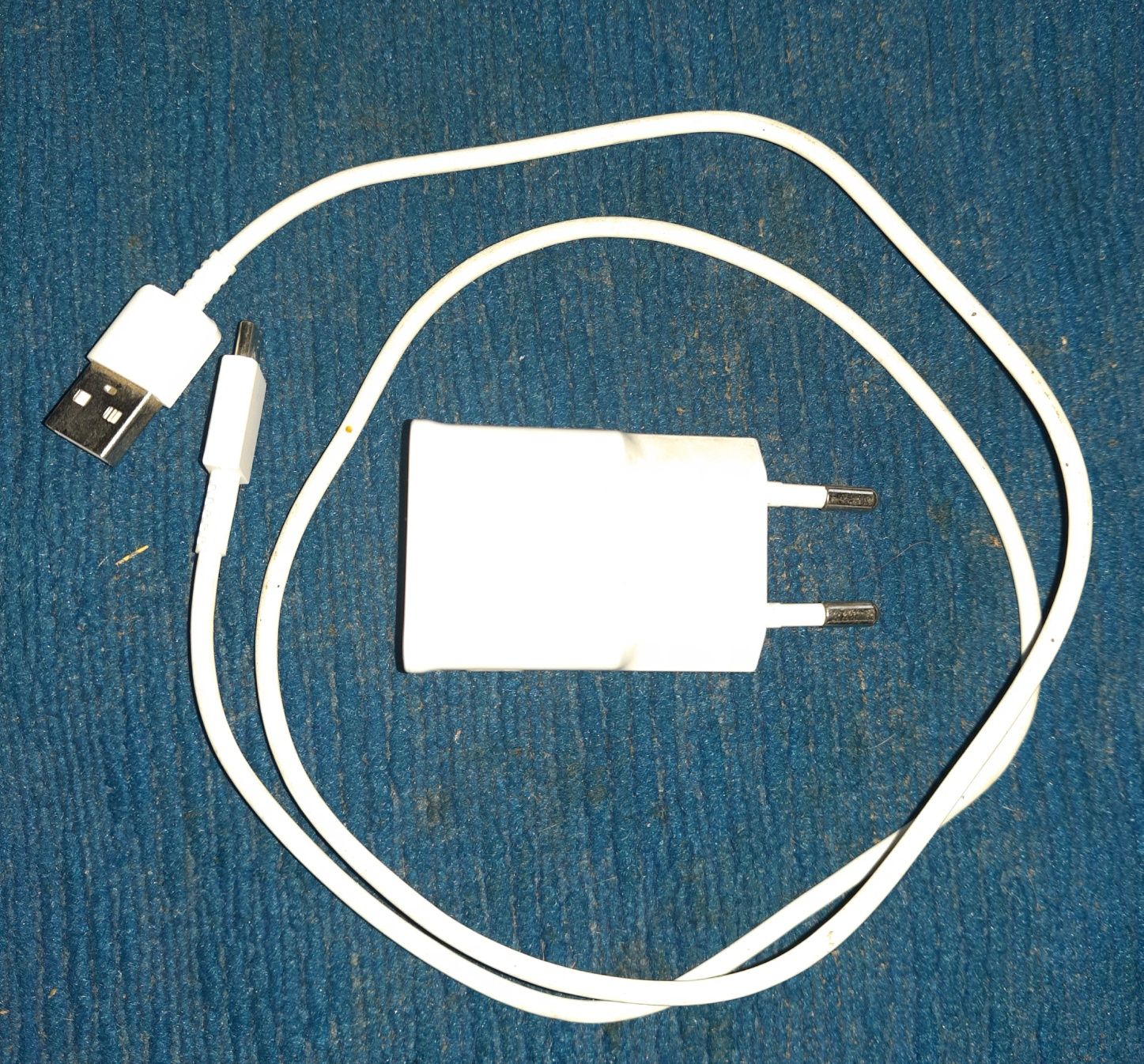 Samsung A71 6/128GB +etui zamykane + ładowarka z kablem USB-C