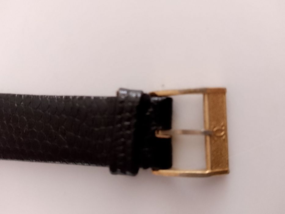 Часи наручний годинник Cartier