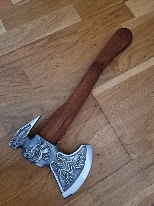 Топор грифон южмаш юмз ссср днепропетровск.