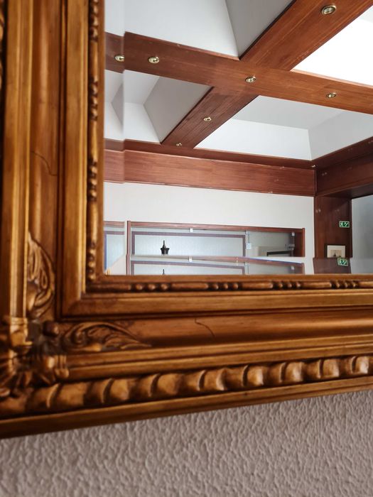 Espelho de Parede, em talha dourada