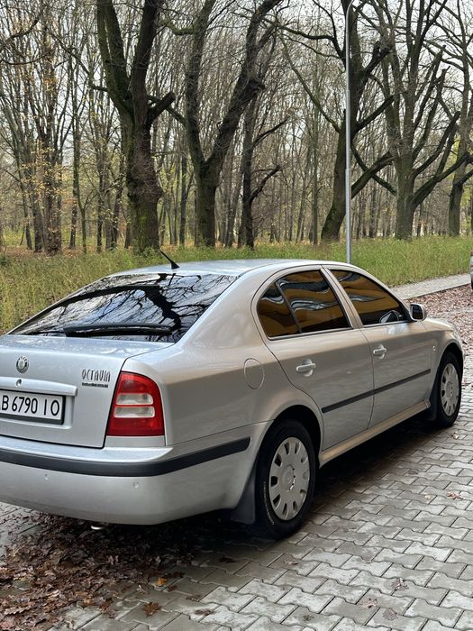 Skoda Octavia  покоління/Tour 2006 рік 1.6 МПІ