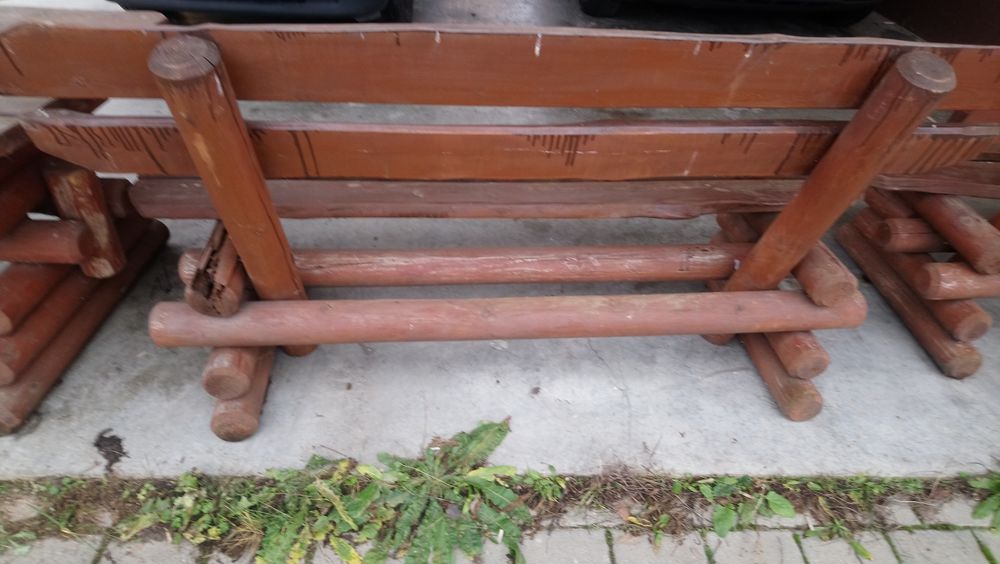 Meble ogrodowe z litego drewna do renowacji