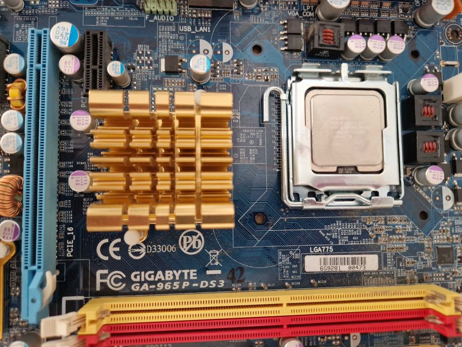 Bundle Intel Core 2 Duo 2.13 GHz + board Gigabyte GA-965P-DS3 LGA775