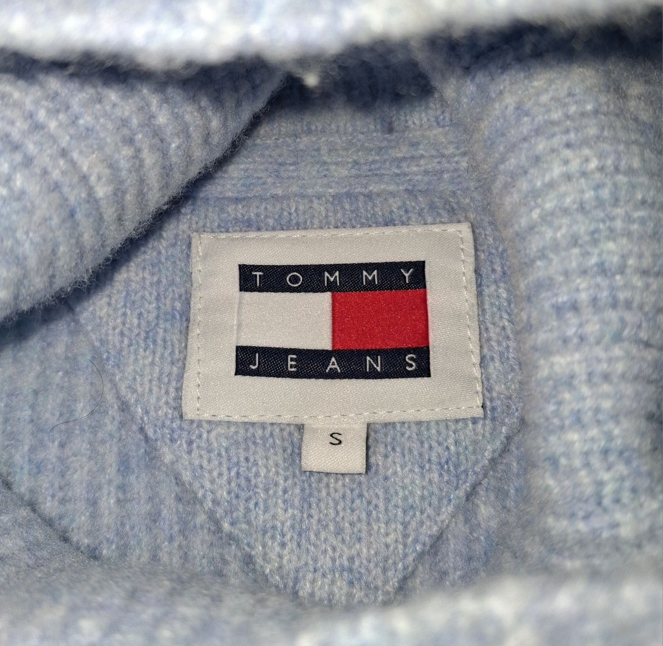 Свитер Tommy Hilfiger Jeans шерстяной мужской с горлом гольф оверсайз
