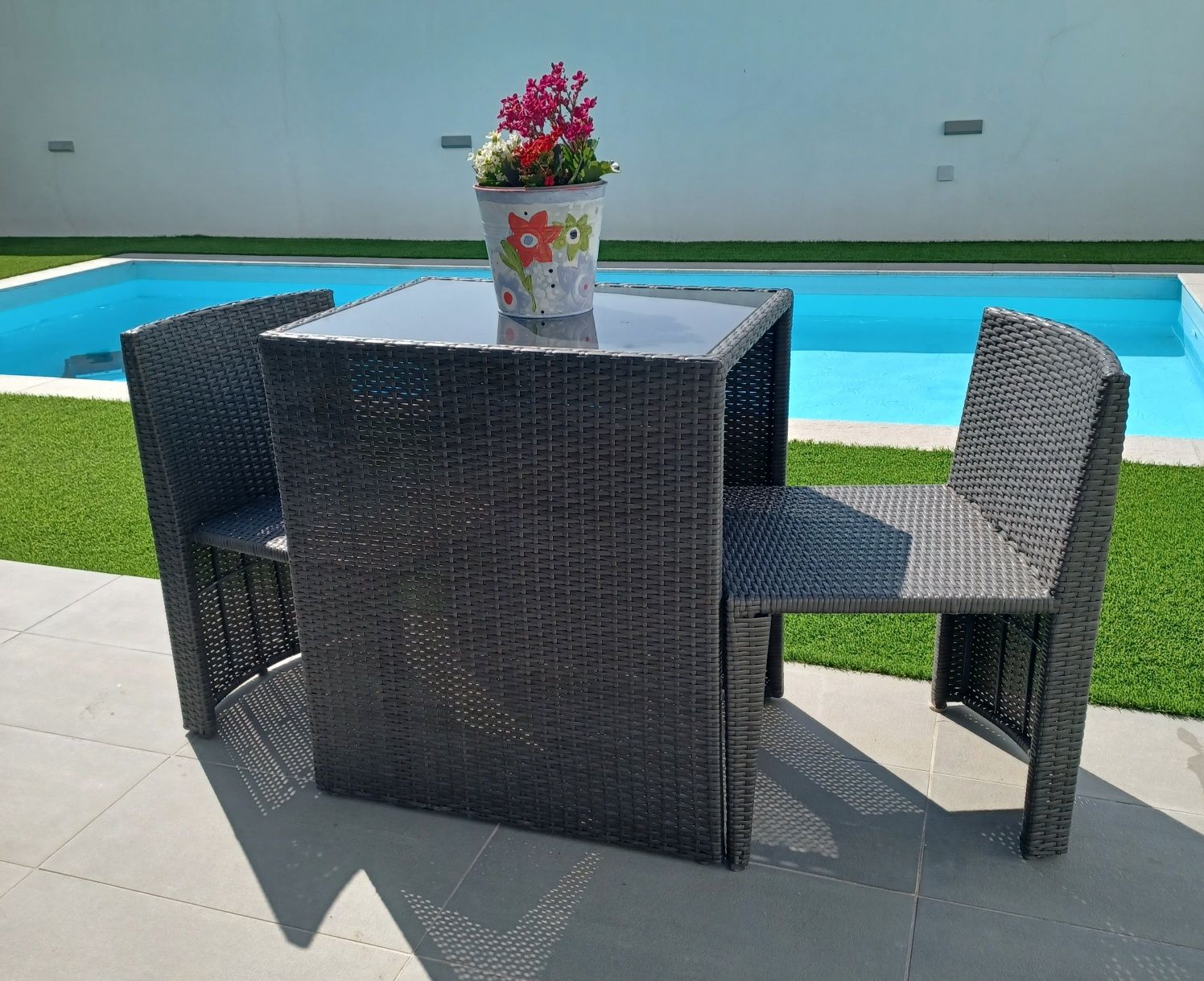 Mesa ratan com 2 cadeiras