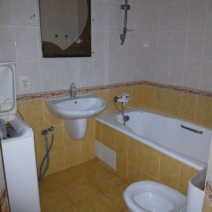 Здається квартира