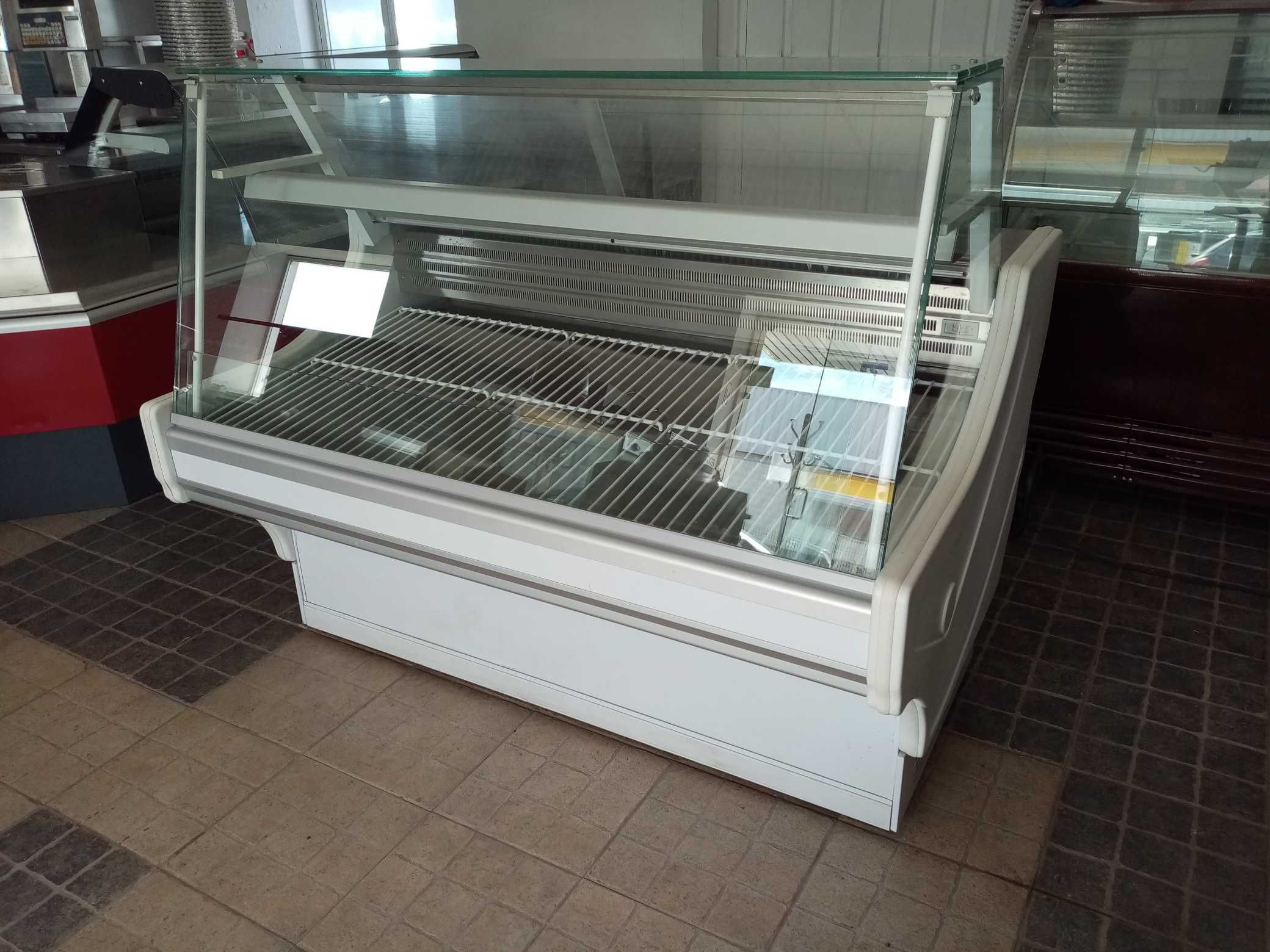 ACM1400 - Vitrine Refrigerada Expositora 1,5m - Usada