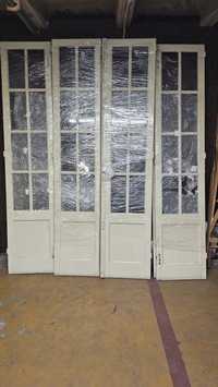 4 portadas de madeira com vidros