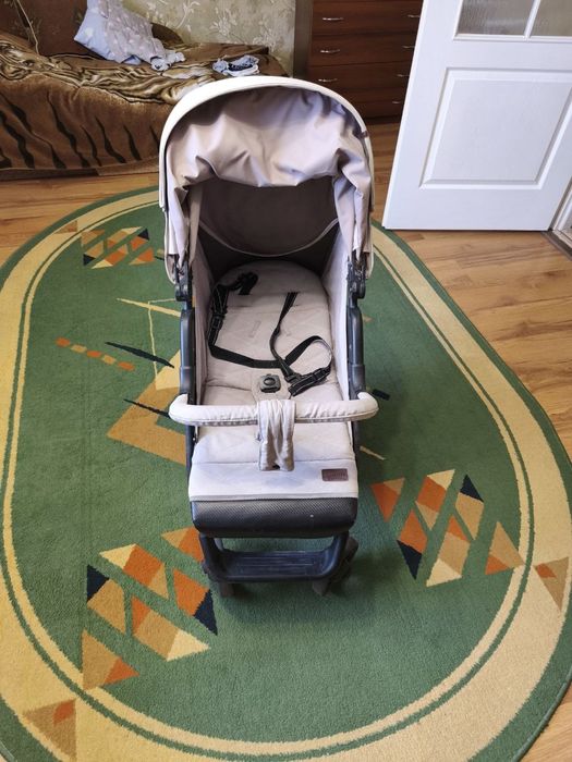 Прогулюнкова коляски cerrello quattro