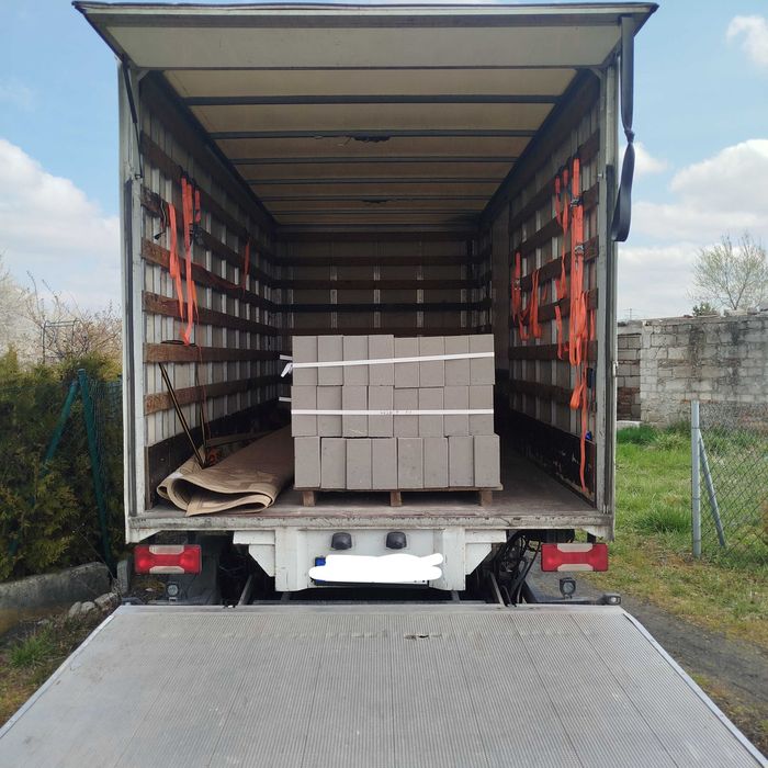 Opróżnianie ,Usługi Transportowe, przeprowadzki ,wywóz mebli