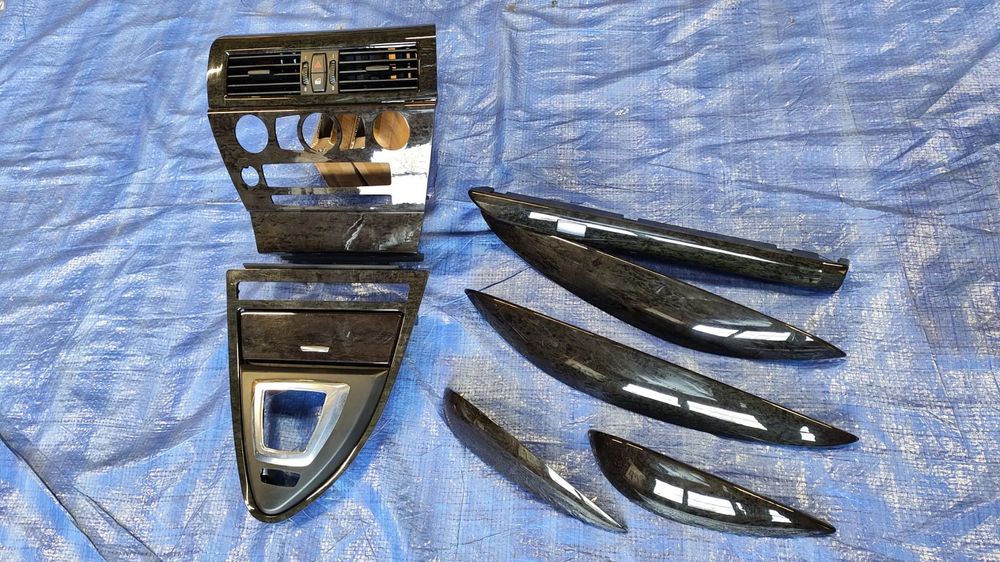 DEKORY DREWNO LISTWY OZDOBNE BOCZKÓW DRZWI RAMKA BIEGÓW PANEL KONSOLI DESKI KRATKA NAWIEWU POPIELNICZKA LISTWA SCHOWKA KOMPLET BMW E63 E64 LCI LIFT ANGLIK UK