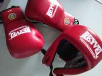 Шлем и перчатки для бокса, комплект