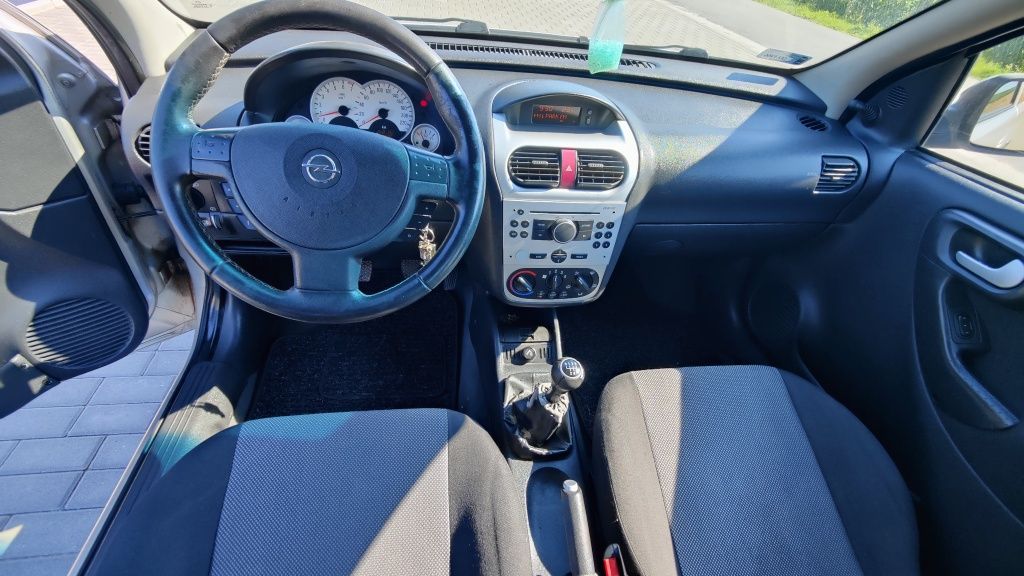 Opel Corsa 2005r 1.2 Twinport klimatyzacja, wspomaganie