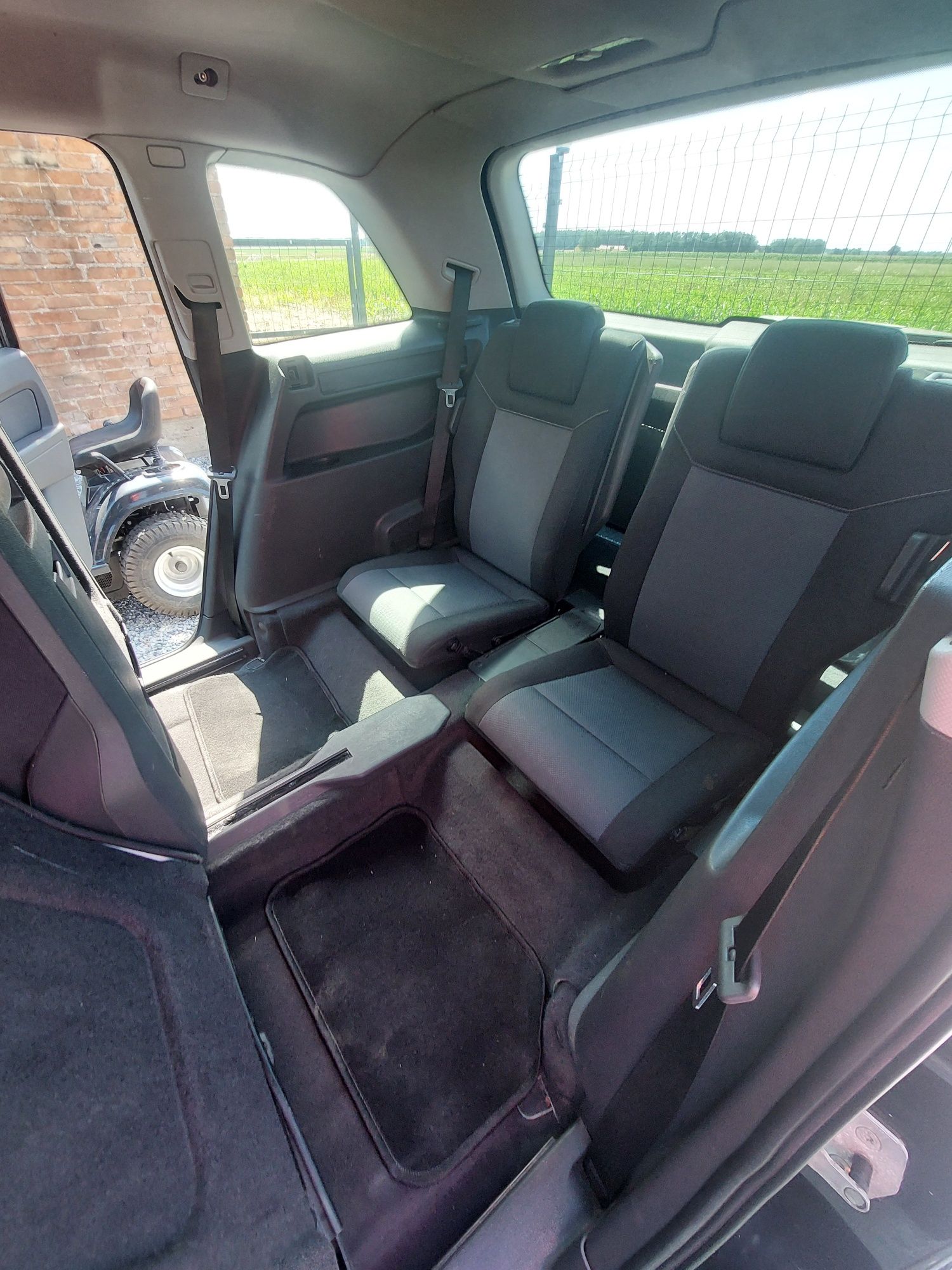 Opel Zafira 1.6 PB Wersja 7-os Ładny stan