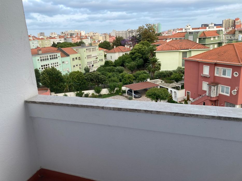 Quarto na Av Estados Unidos da América