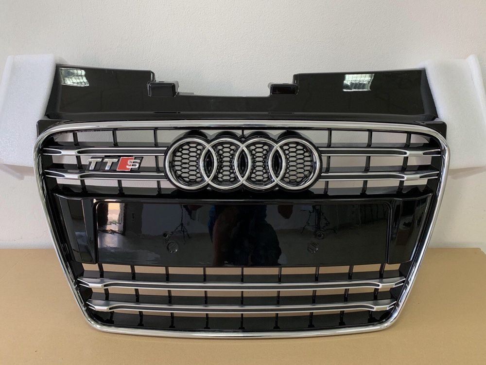 Решетка радиатора Audi Q5 12-15 блек хром в стиле S RS а TT с рс Q