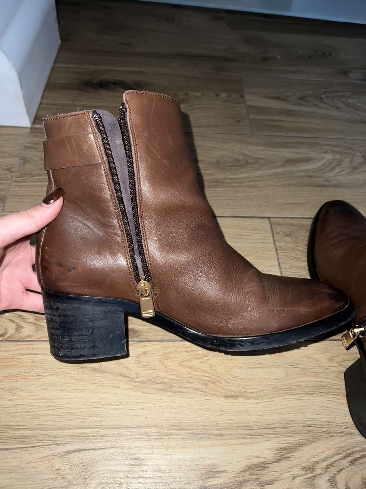 Brązowe skórzane botki Tommy Hilfiger