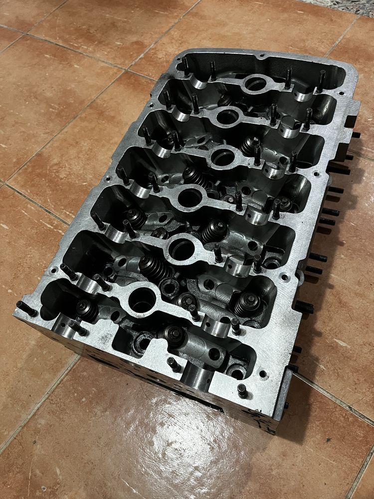 Cabeça de motor VR6 2.8