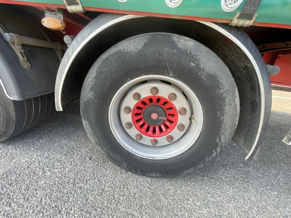 Тягач Man TGX 18.440 MEGA + напівпричіп штора Kassbohrer осі SAF