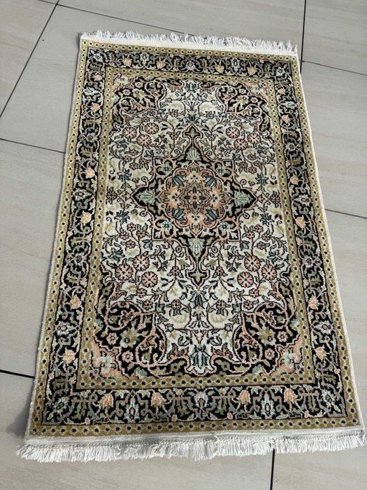 Jedwabny r.tkany dywan perski GHOUM / GHOM 130x76 galeria 7 tyś