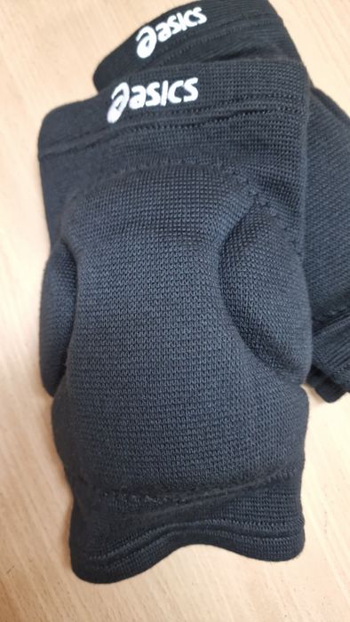 Наколенники/ наколінники  волейбольні Asics Gel та Аsics Basic
