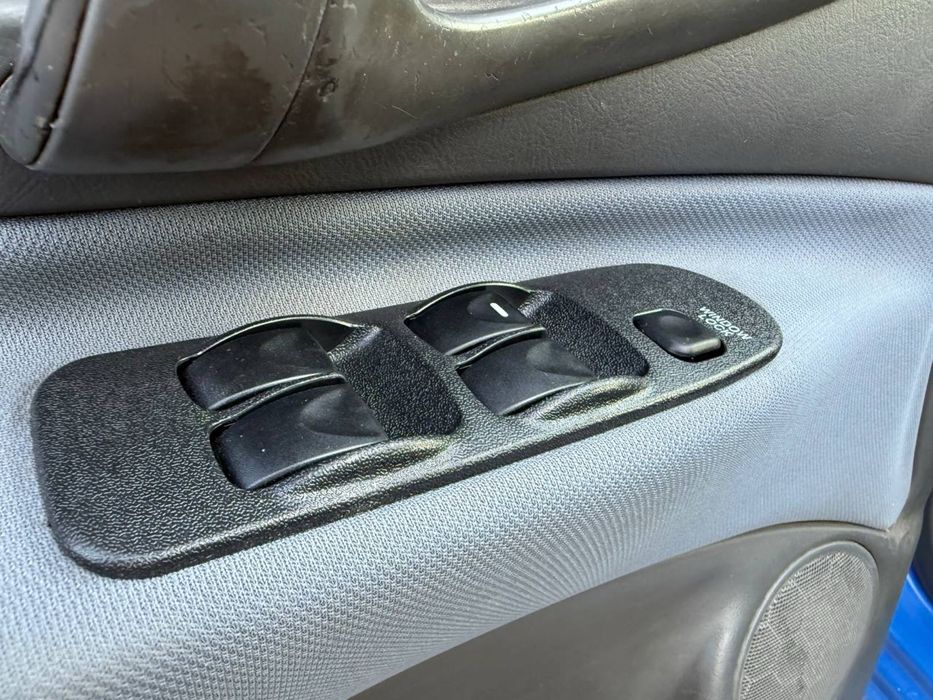 Продам Mitsubishi Spece Star 1.3л Бензин Механика-5ст