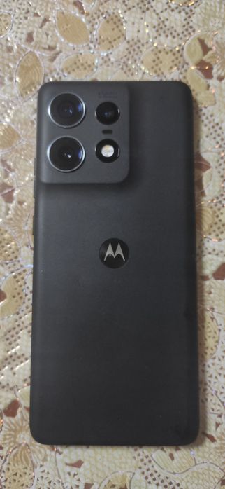 Motorola edge 50 pro 12/512