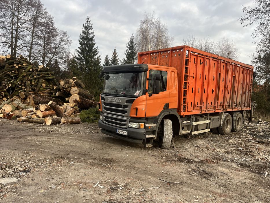 Wywoz galezi karp trawy lisci transport drewna