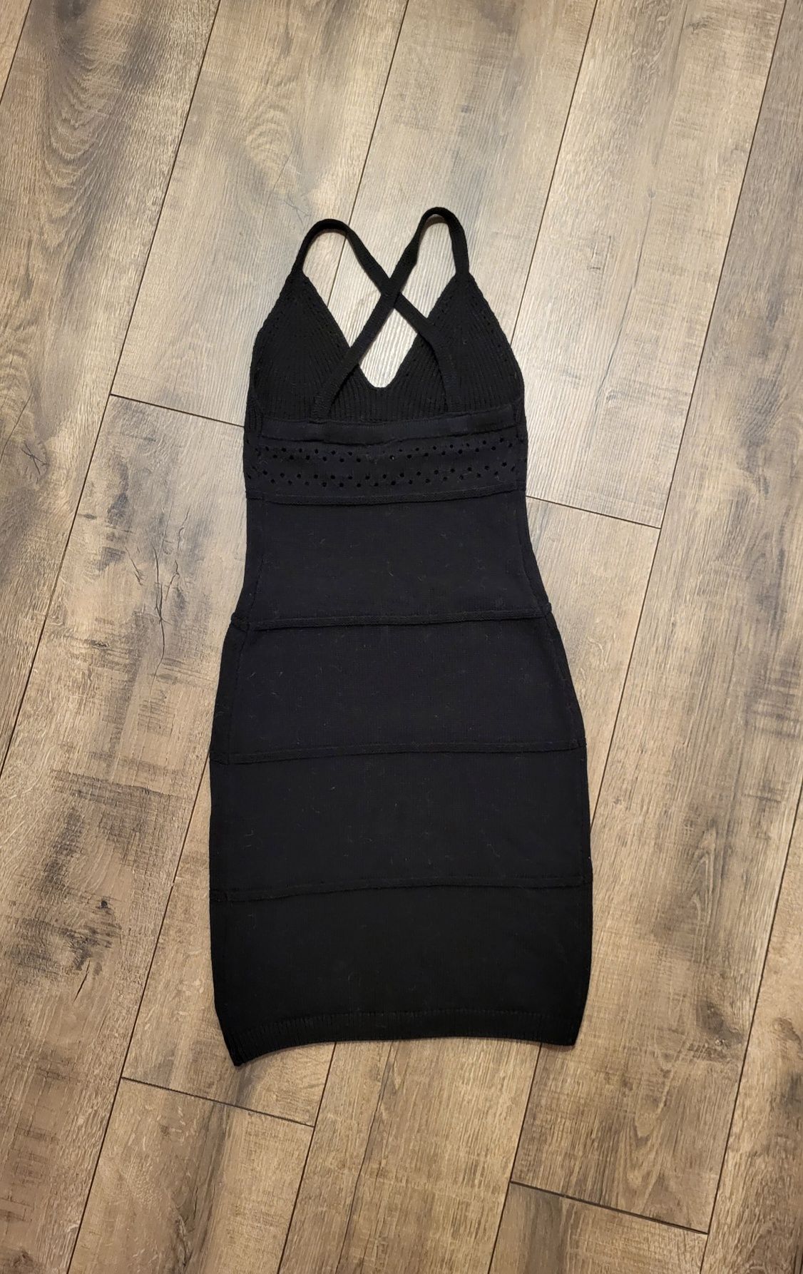 Czarna obcisła sukienka h&m xs