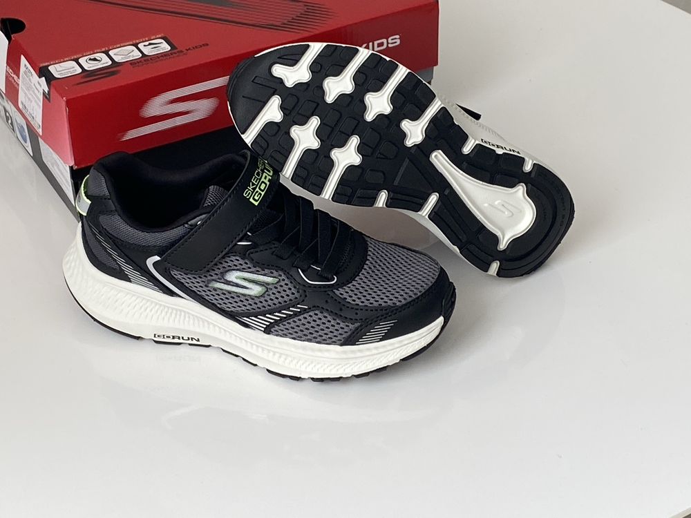Skechers крутезні кросівки оригінал р.33 р.33,5