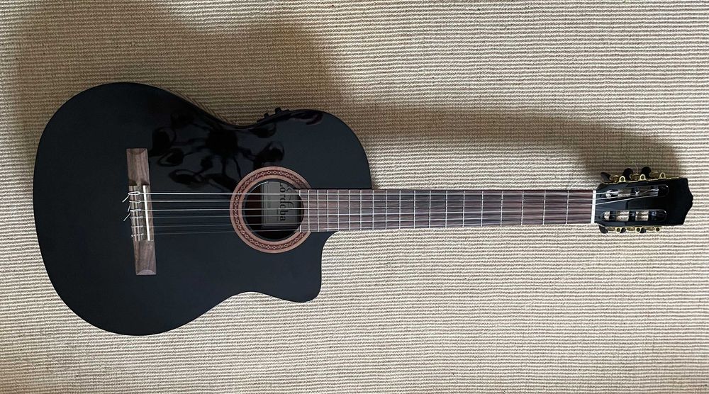 Guitarra Clássica RARA Cordoba C5-CE-BK