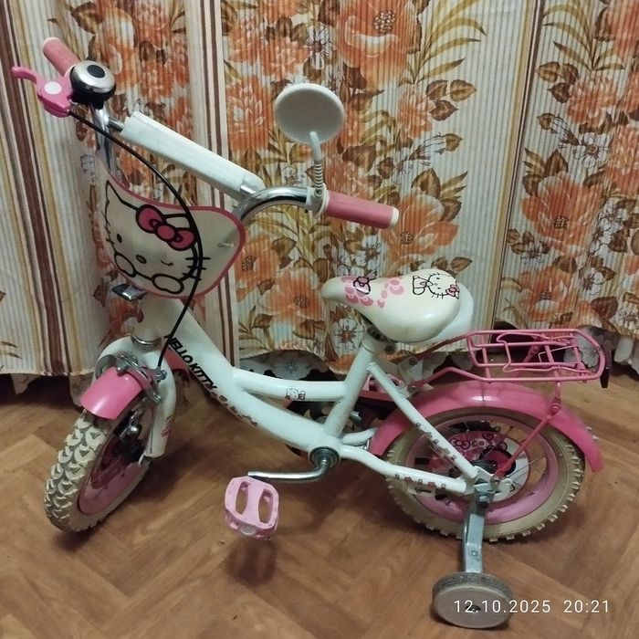 Велосипед 12" Hello Kitty для девочки 2-4 лет