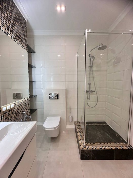 Продам 1 комнатную просторную квартиру в Альтаир 2