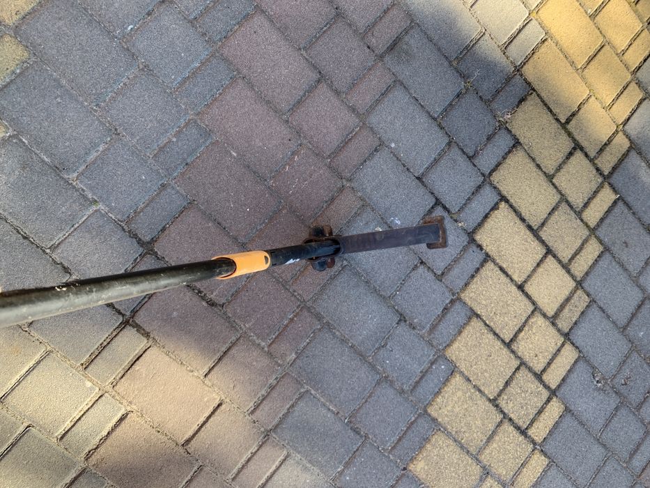 Удалитель,экстрактор сорняков садовый Fiskars