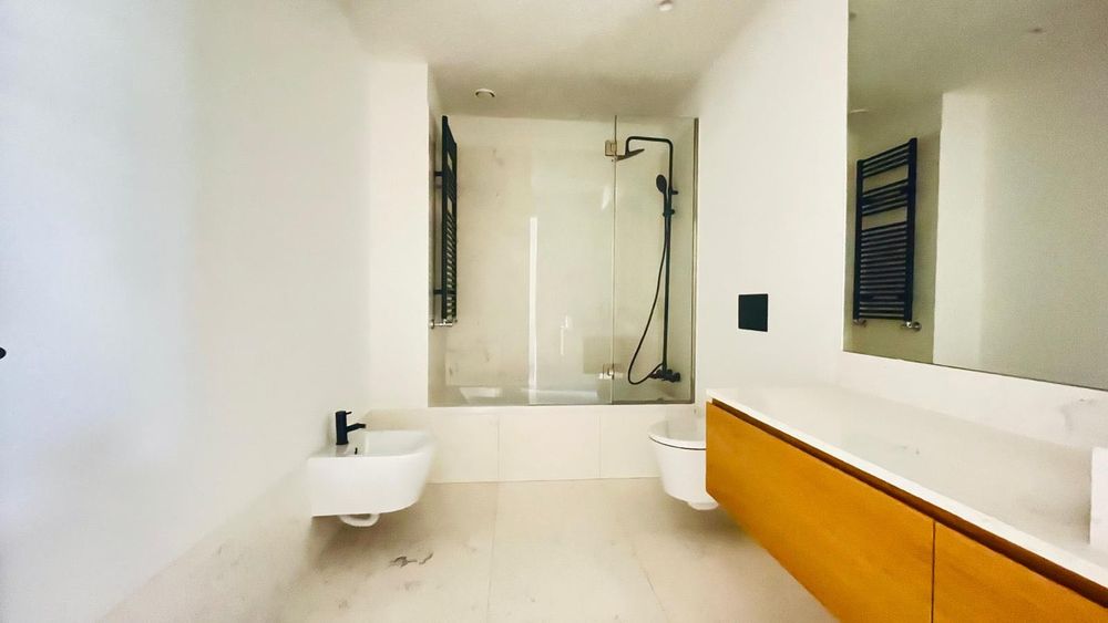 T1 + 1 em empreendimento de luxo com piscina interior e ginásio