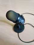 Microfone gamer com entrada para auscultadores
