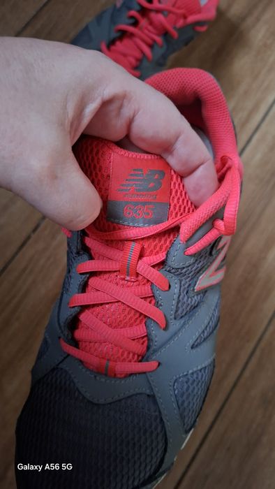 Buty damskie New Balance  40.5.
