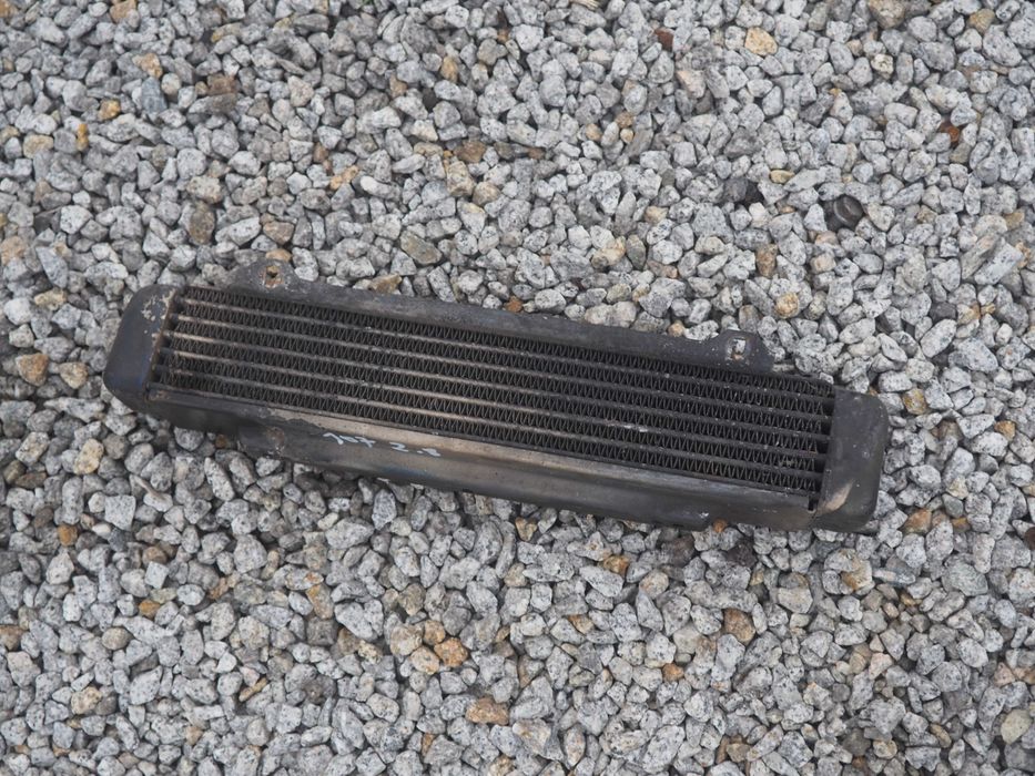 Chłodnica oleju mercedes W107 Behr