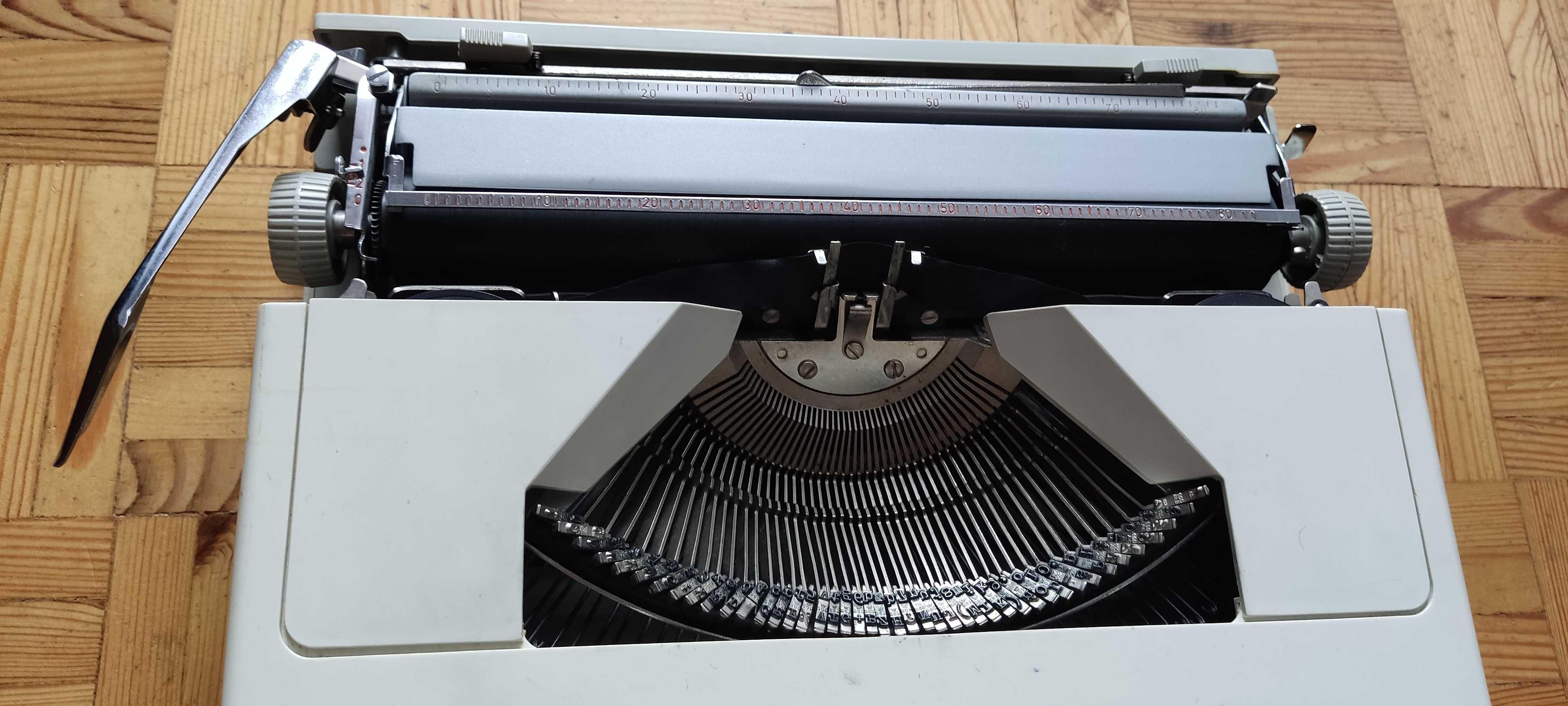 Maszyna do pisania Triumph-Adler Contessa 2 de luxe