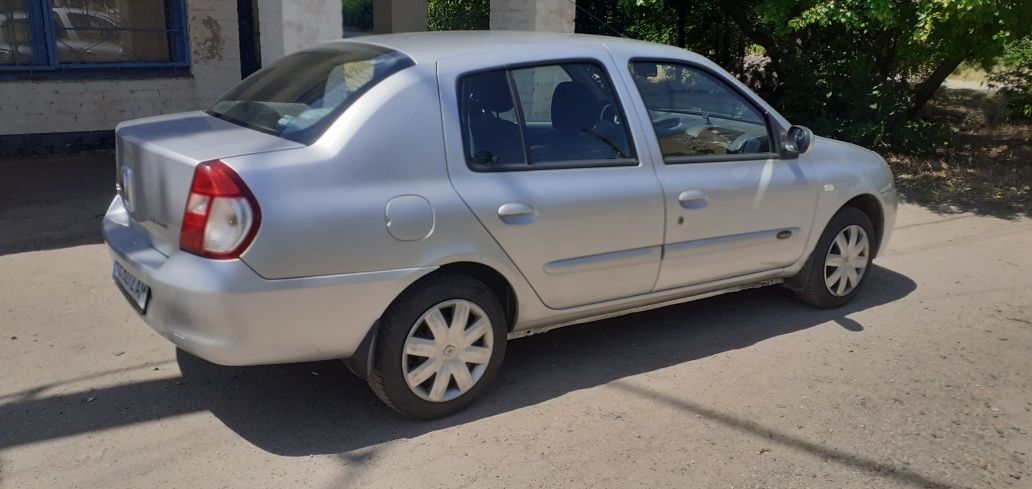 Автомат Рено Клио.