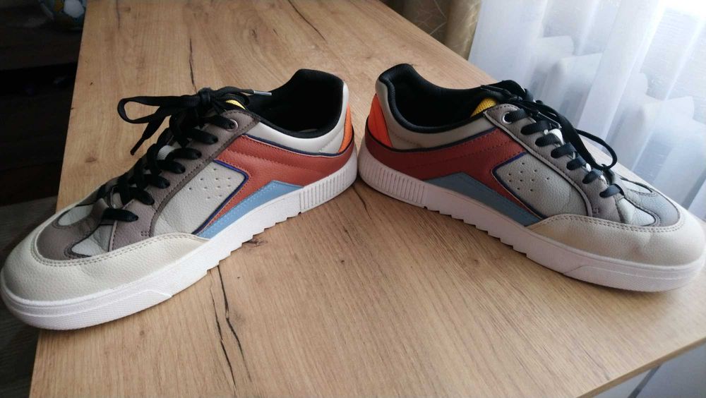 Чоловічі кросівки ZARA, р. 43