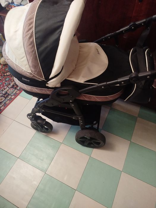 Продам коляску  2 в 1