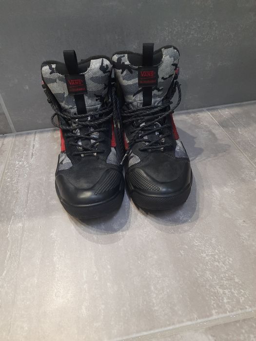Buty 43  VANS   *jak nowe *