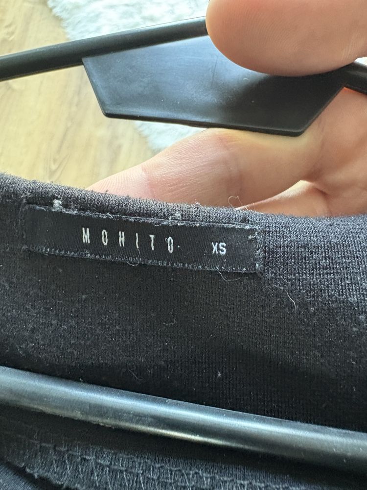 Czarna sukienka mohito 34 xs