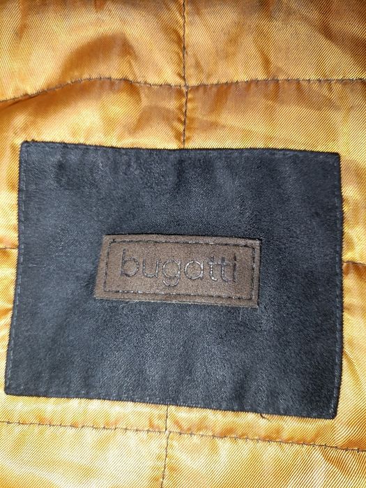 Куртка демисезонна німецького бренду Bugatti .