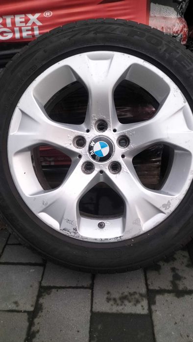 BMW X1 e84 felgi z oponami lat 225/50R17