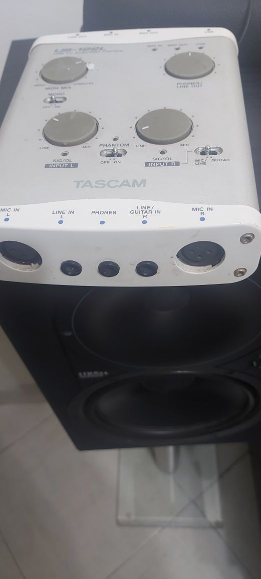 Tascam us 122L interface  digital