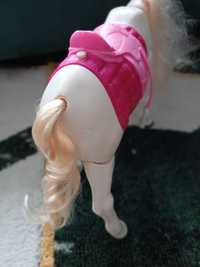 Koń interaktywny Barbie