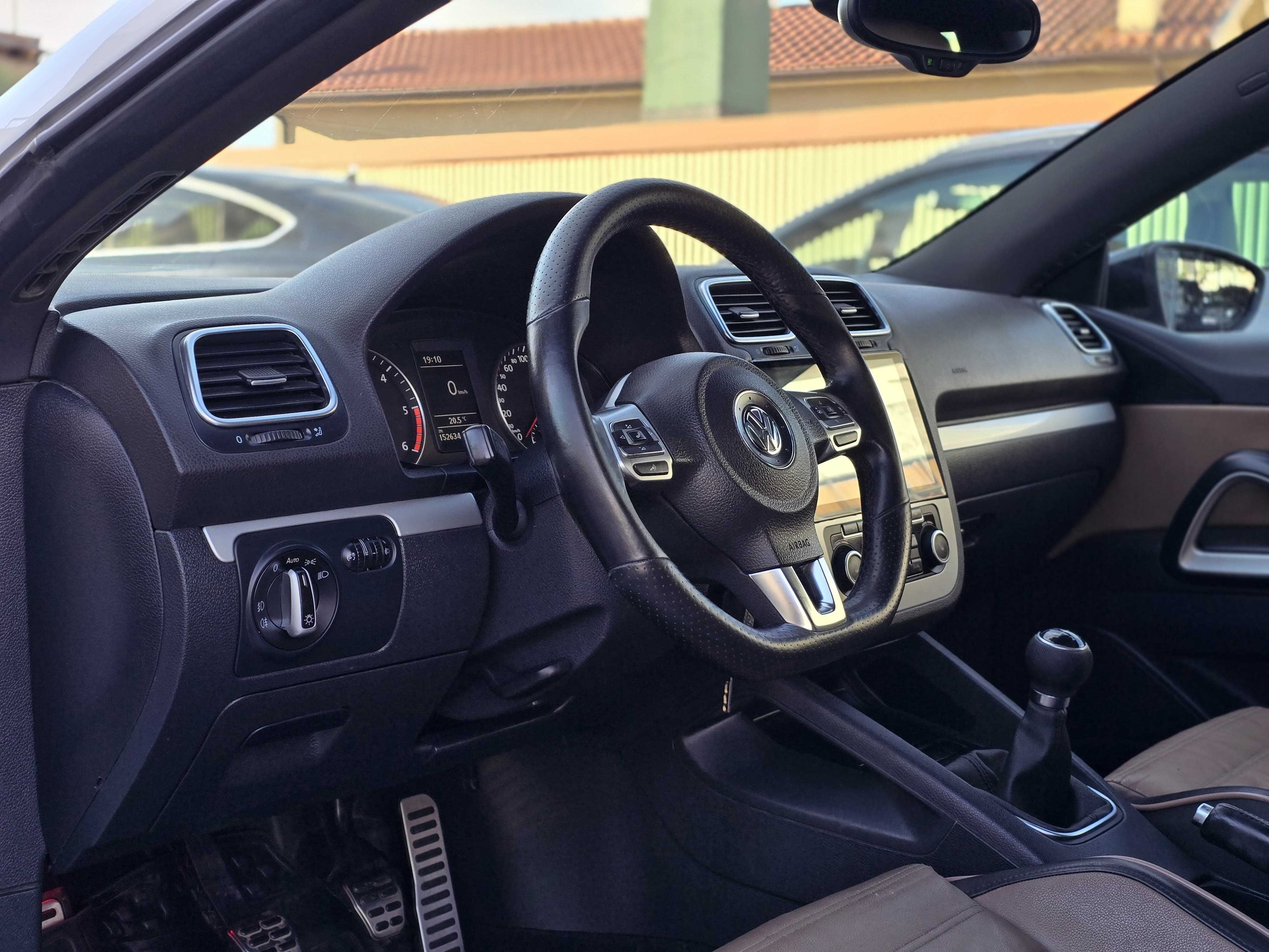 VOLKSWAGEN SCIROCCO 2.0TDI 140Cv "FULL EXTRAS"